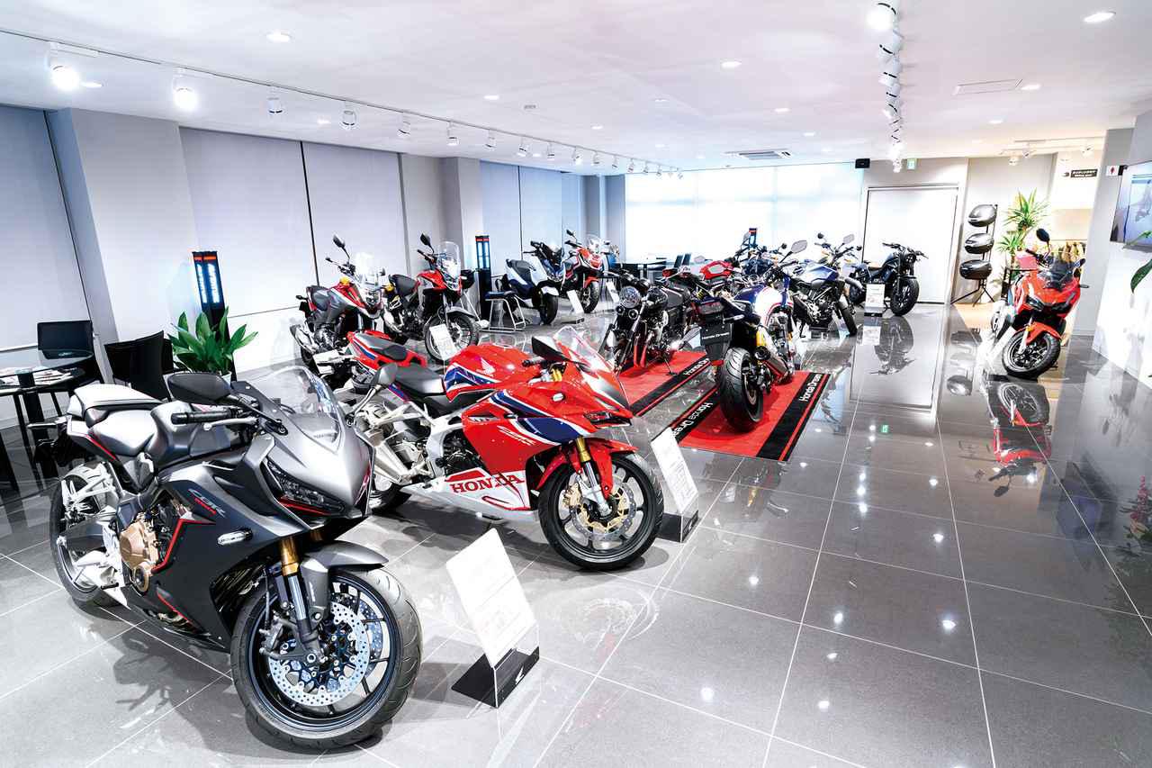 神奈川県にできたホンダドリームの新店舗 Honda Dream 横浜戸塚 の魅力を紹介 梅本まどかのドリームクエスト2 Webオートバイ 自動車情報サイト 新車 中古車 Carview