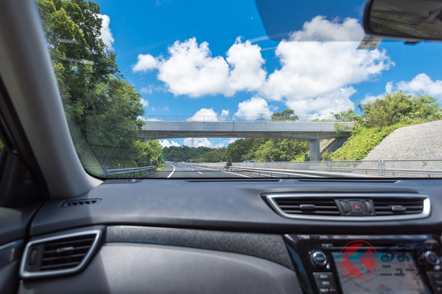 車の内装がベタベタ 古い車などで起こるダッシュボードのベタつきの原因とは くるまのニュース 自動車情報サイト 新車 中古車 Carview