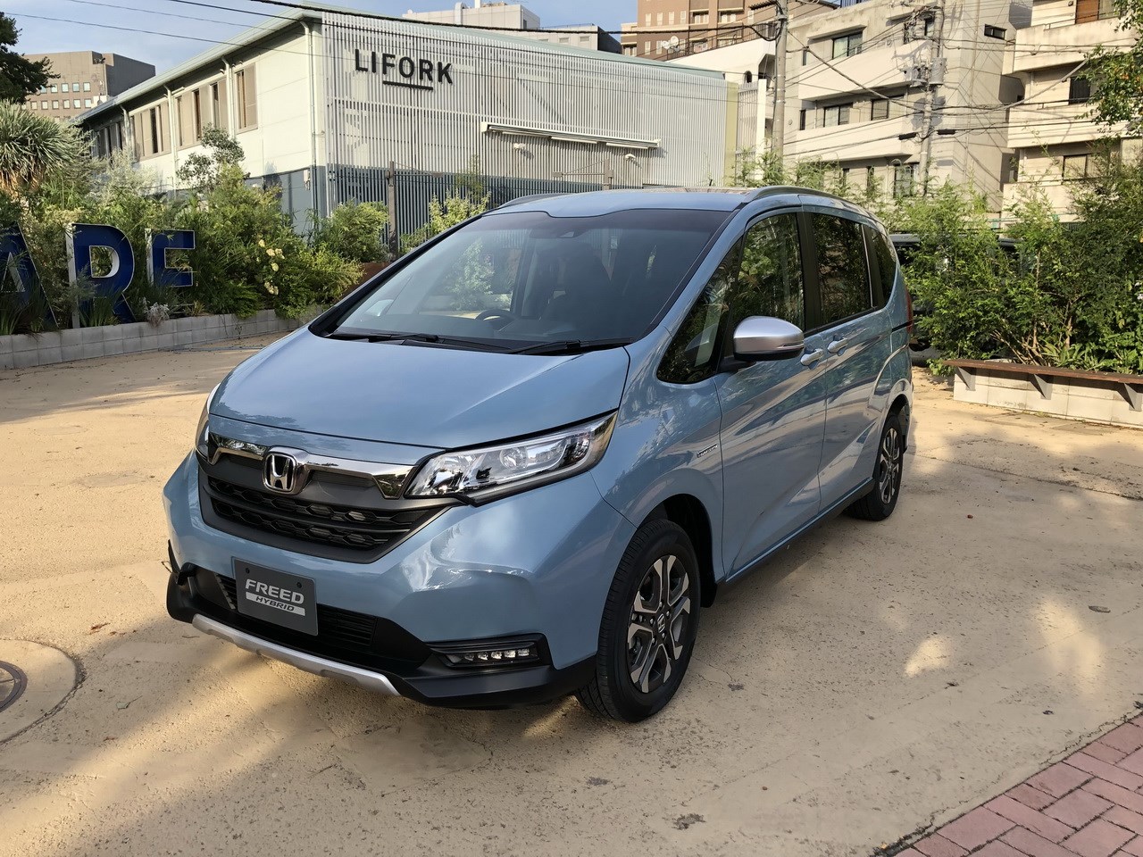 ホンダ フリードがマイナーチェンジで顔を一新した狙いとは Carview 自動車情報サイト 新車 中古車 Carview