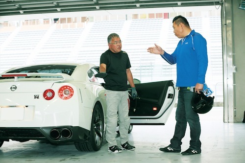 男気サーキット道場 小川直也が愛車のgt Rでサーキットデビュー ベストカーweb 自動車情報サイト 新車 中古車 Carview