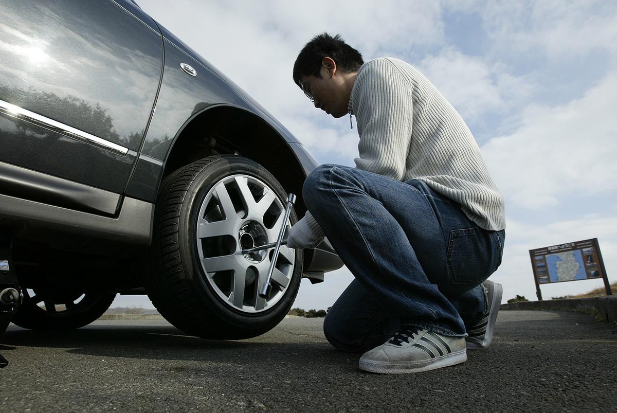 パンクしても走れる夢のタイヤのハズが積極的採用はbmwのみ ランフラットが普及しない理由とは Web Cartop 自動車情報サイト 新車 中古車 Carview