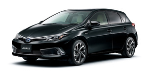 トヨタ　オーリスにもハイブリッドグレードを設定