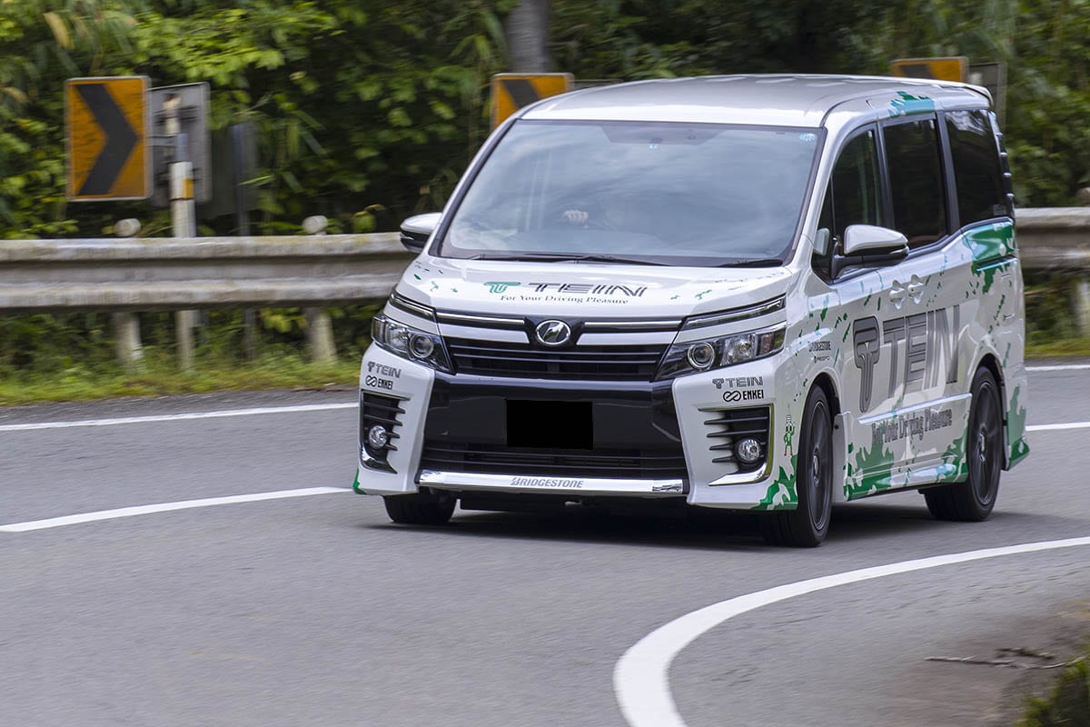 コスパが良くてモノもいい 10万円以内で買える車高調ってどんなモノ 前編 スタイルワゴン ドレスアップナビ 自動車情報サイト 新車 中古車 Carview