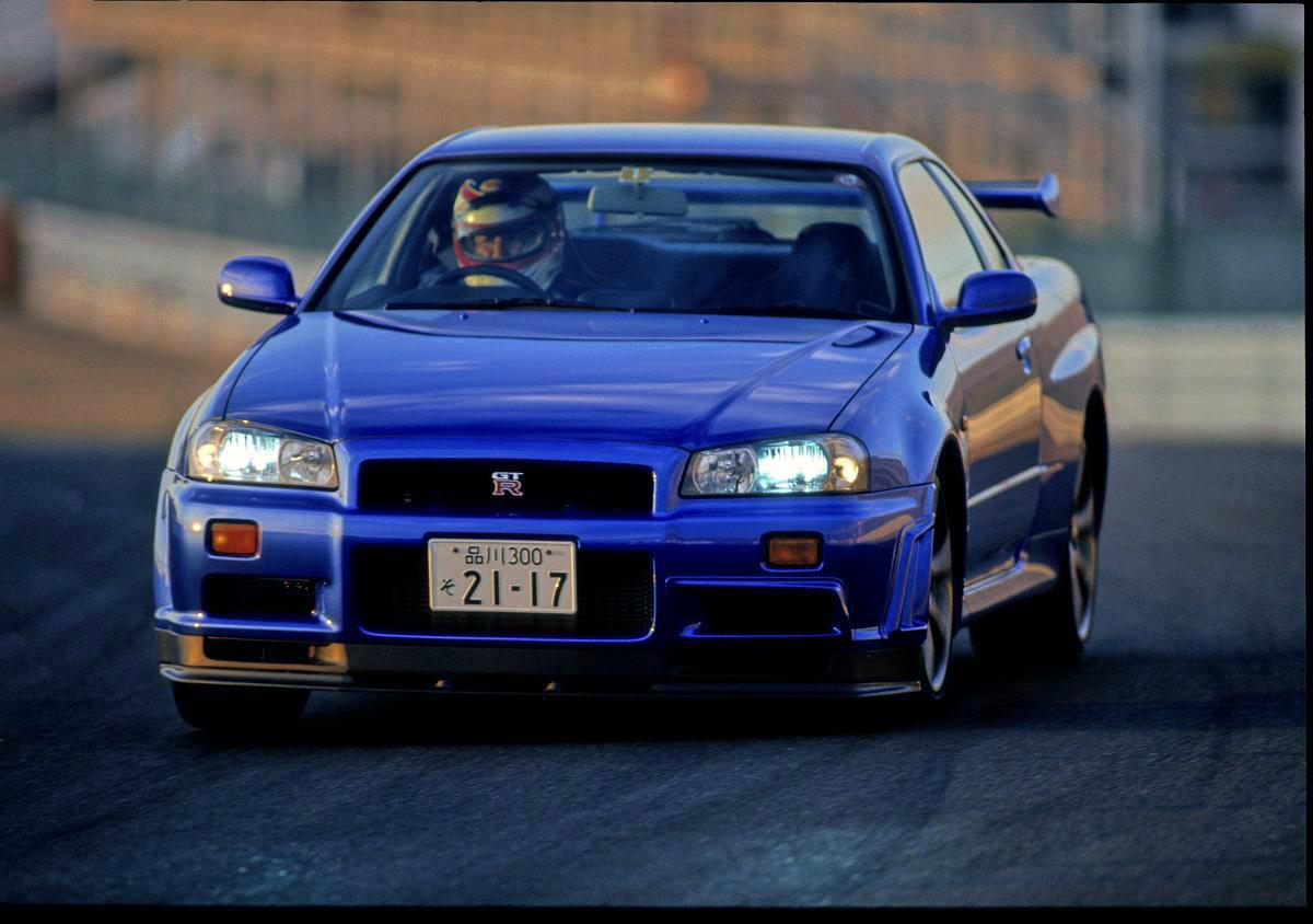 日本車史上最高傑作の第二世代スカイラインgt R R32 R33 R34 の違いといまの中古車相場 Web Cartop 自動車情報サイト 新車 中古車 Carview