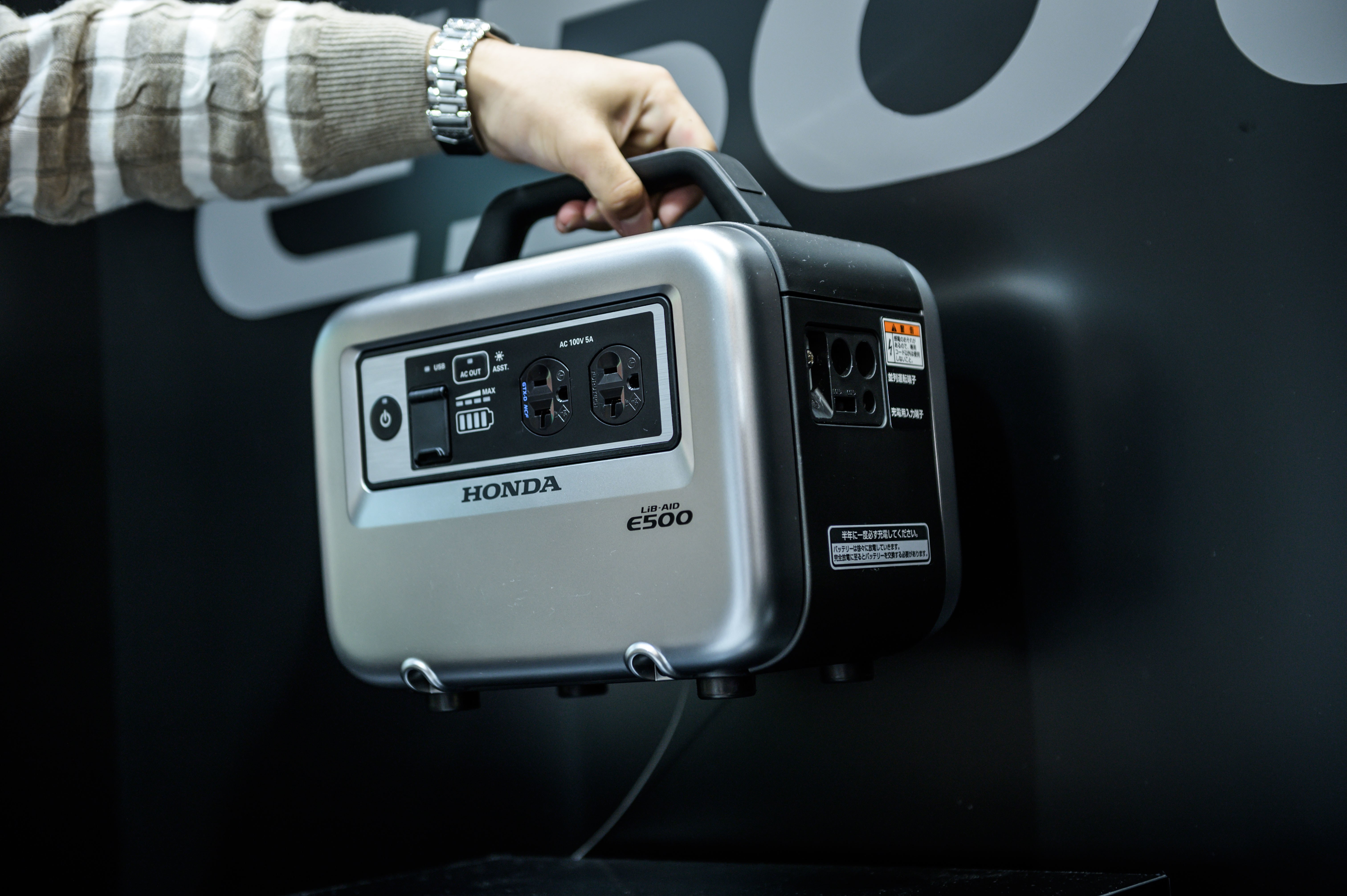 音楽好きに送る29万7000円の蓄電機とは ホンダ Lib Aid E500 For Music 登場 Gq Japan 自動車情報サイト 新車 中古車 Carview