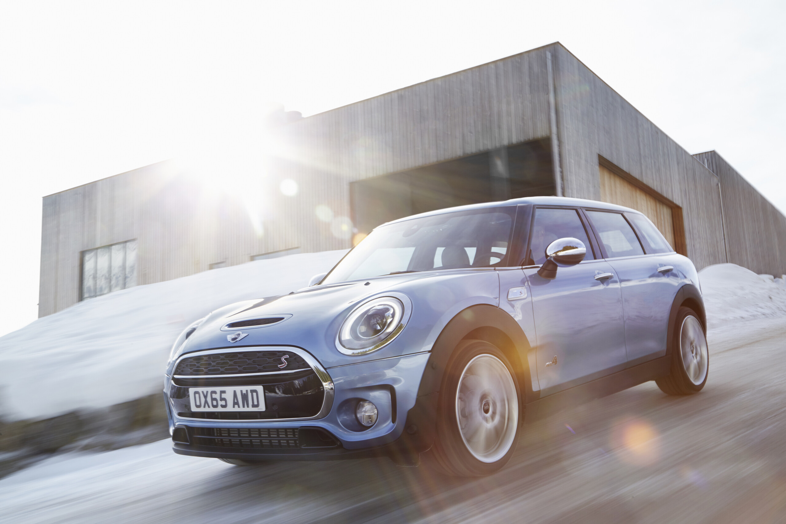 BMW MINI クラブマンのラインアップにMINI ONE クラブマンおよびMINI COOPER S クラブマン ALL4を追加