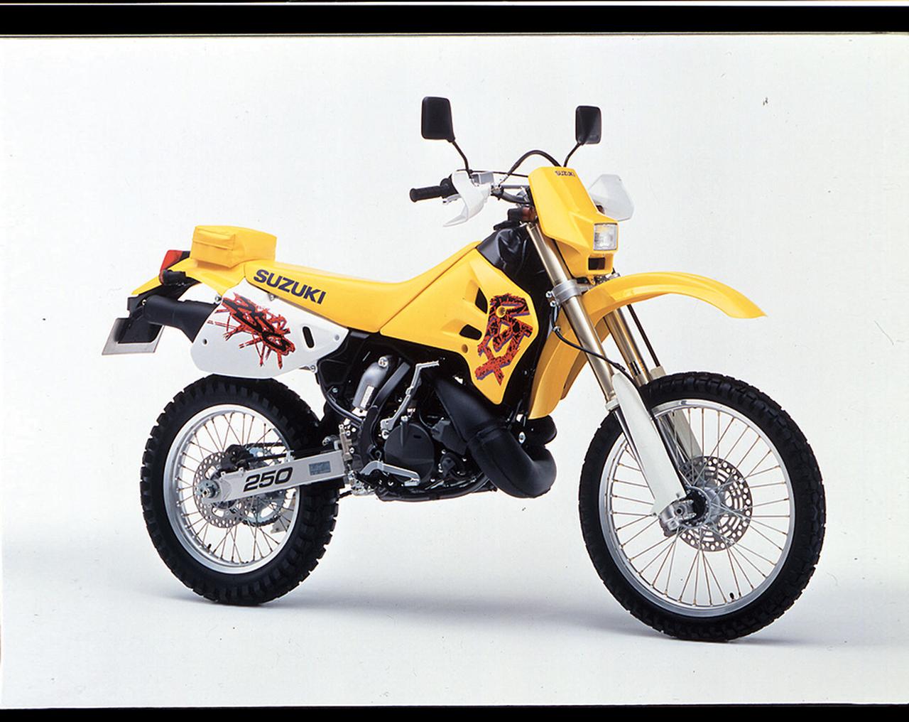 Dt Crm Rmx 90年代の 林道ブーム に活躍したオフロードバイク達 花の90年代組 Webオートバイ 自動車情報サイト 新車 中古車 Carview