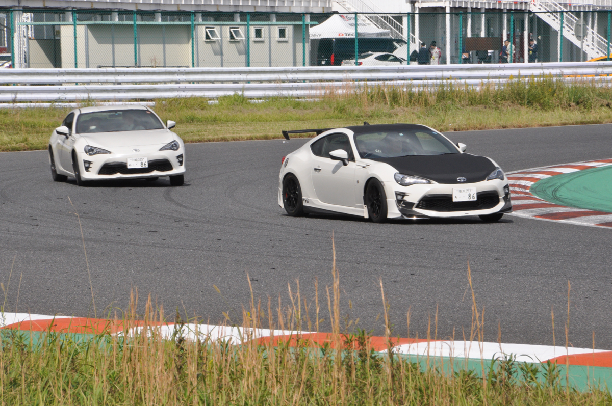 クルマの楽しさをさらに伝えられるように社員向け サーキット試乗研修会 を開催 Auto Messe Web 自動車情報サイト 新車 中古車 Carview