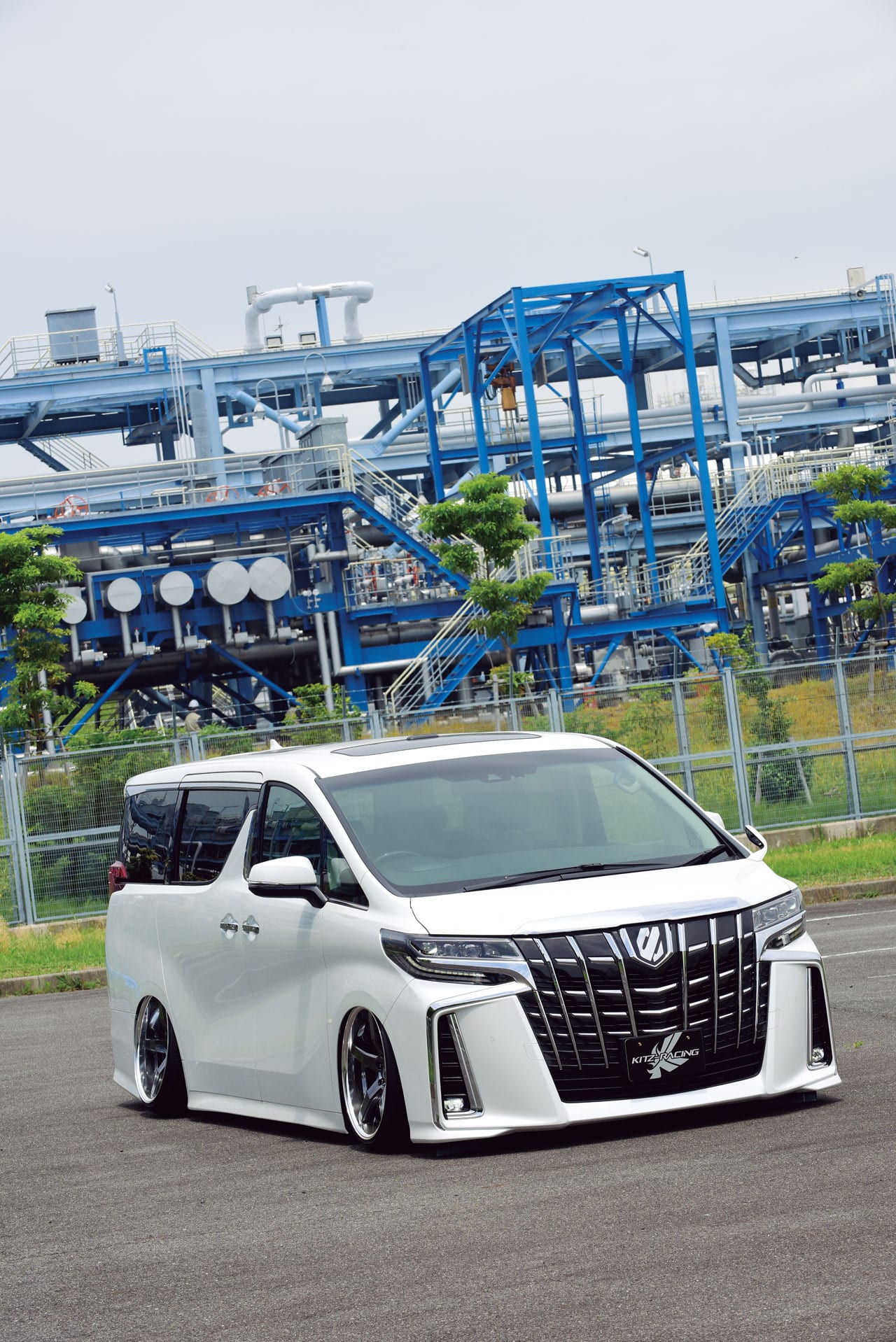 新型アルファード車検対応の極低エアサス エアロレスの着地系ルックで買えます スタイルワゴン ドレスアップナビ の写真 4ページ目 自動車情報サイト 新車 中古車 Carview