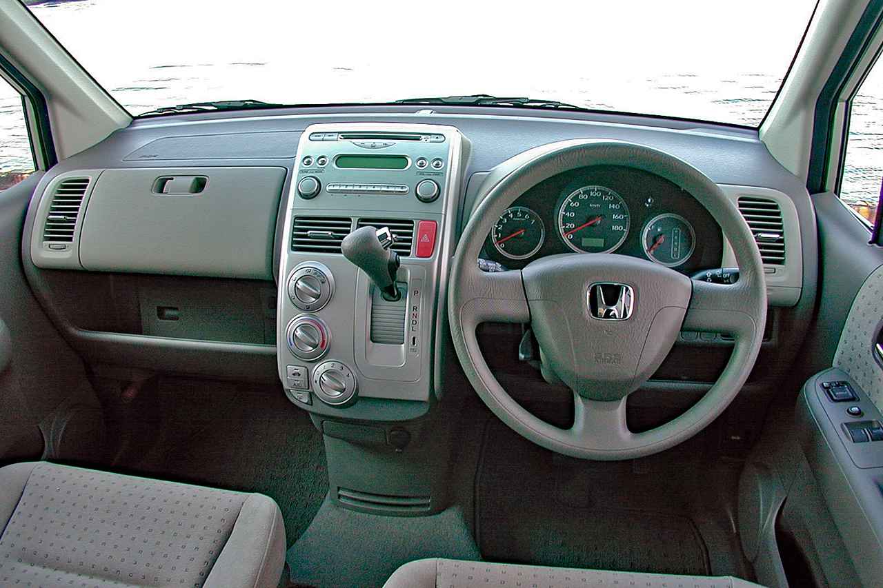 懐かしの国産車 27 ゆったり乗れてキビキビ走るホンダ モビリオは日常ユースを最優先したコンパクト ミニバン Webモーターマガジン 自動車情報サイト 新車 中古車 Carview