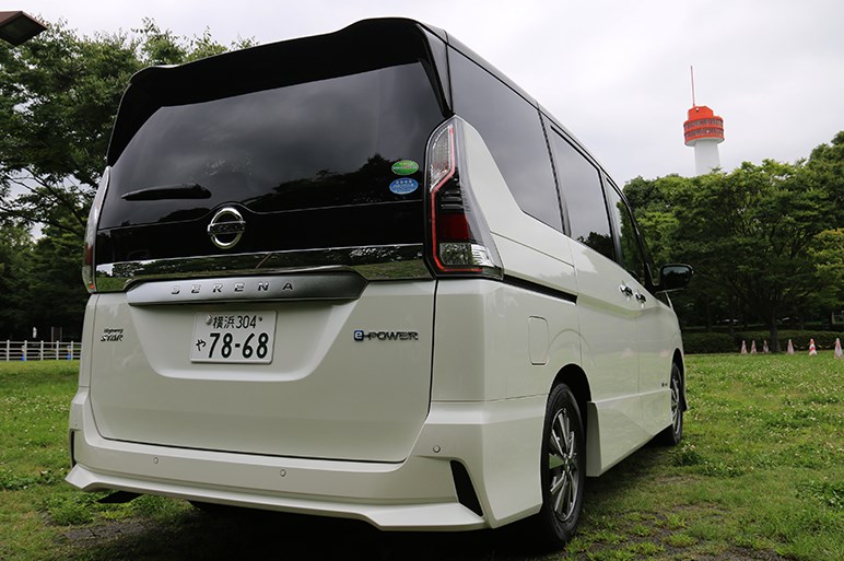 日産セレナe Powerはミニバンながら運転も楽しめるドライバーズカー 値引き交渉の健闘を祈る Carview の写真 41ページ目 自動車情報サイト 新車 中古車 Carview