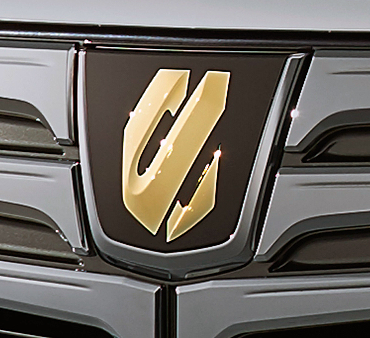 ゴールドが光る トヨタ アルファード ヴェルファイアの特別仕様車発売 Web Cartop 自動車情報サイト 新車 中古車 Carview