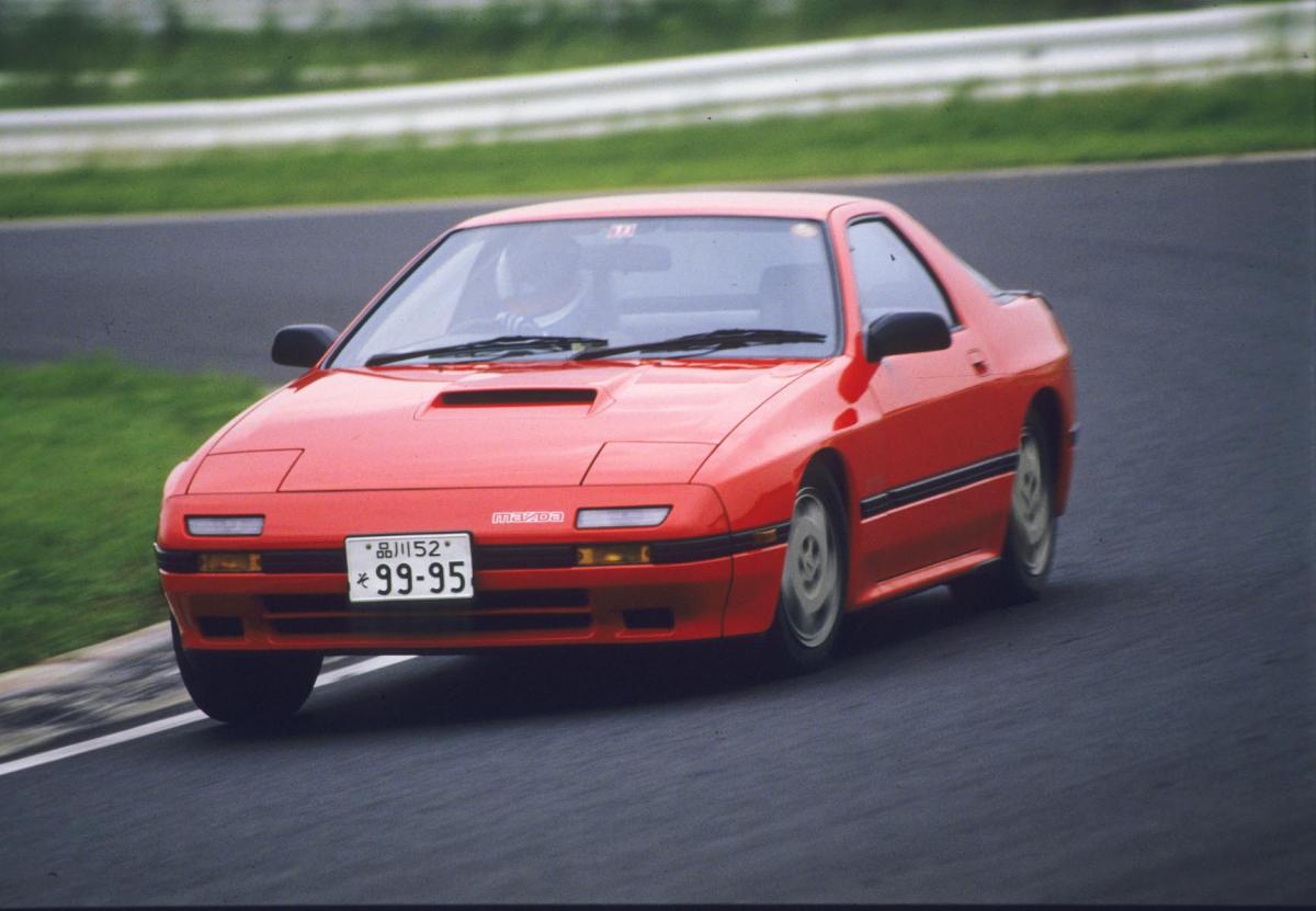 果たして横綱は オジサンが昔峠で攻めまくったスポーツモデル人気番付 Web Cartop 自動車情報サイト 新車 中古車 Carview