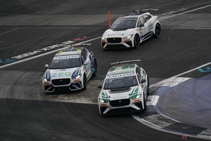 電気自動車レース「Jaguar I-PACE eTROPHY」に初参戦している青木拓磨選手が初の表彰台獲得！