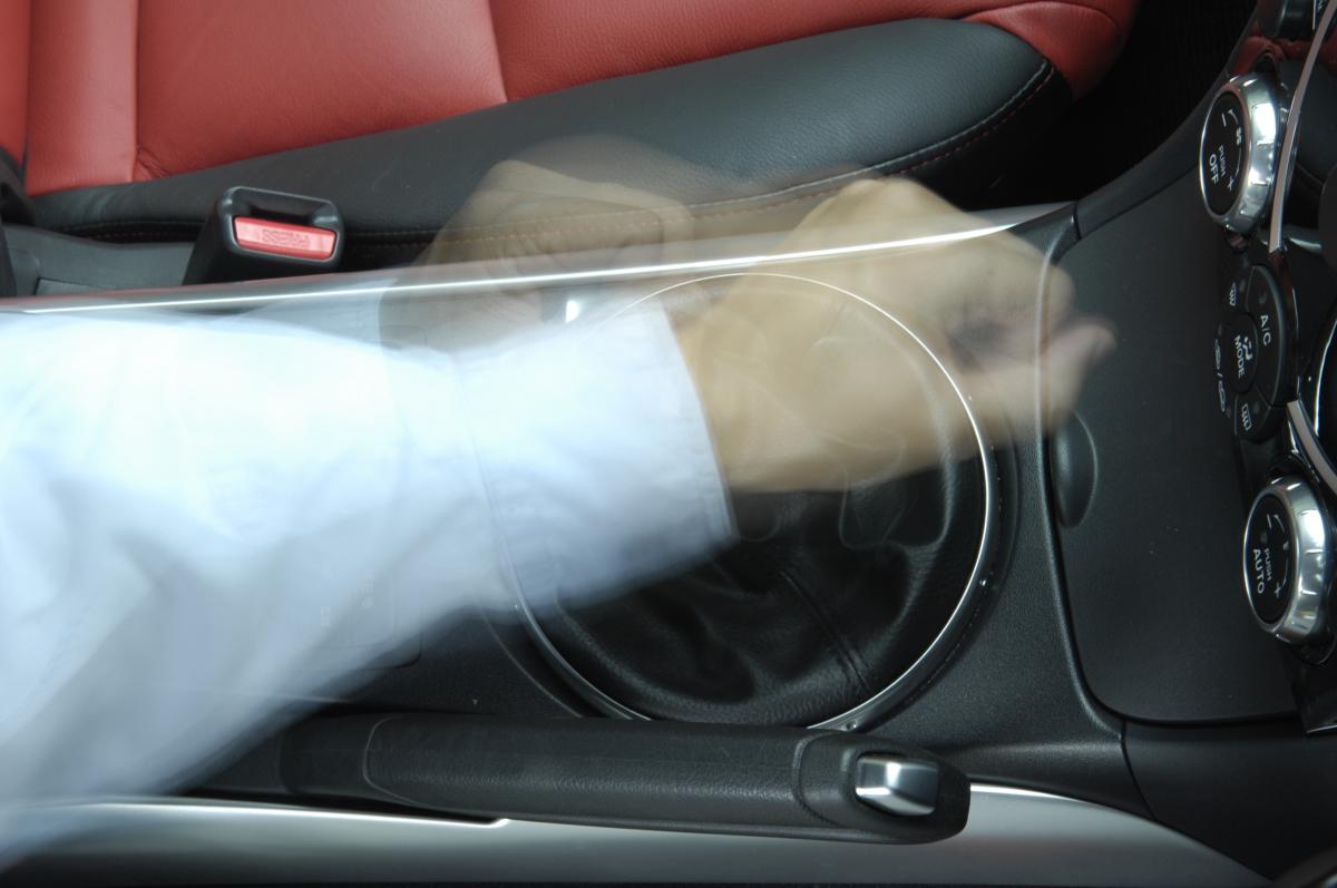日本では絶滅危惧種 この時代にあえてmt車に乗るメリット5つ Web Cartop 自動車情報サイト 新車 中古車 Carview