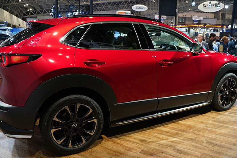 マツダ Cx 30 純正カスタムプラスちょい盛りの特別架装2台を提案 東京オートサロン Carview 自動車情報サイト 新車 中古車 Carview