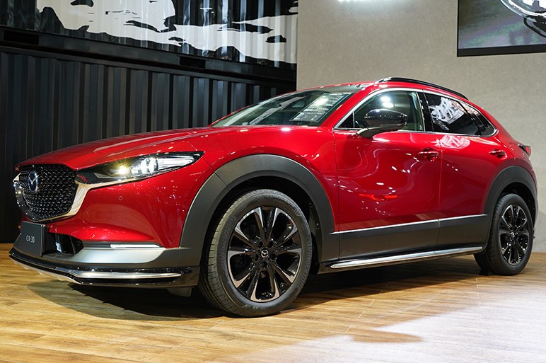マツダ Cx 30 純正カスタムプラスちょい盛りの特別架装2台を提案 東京オートサロン Carview 自動車情報サイト 新車 中古車 Carview