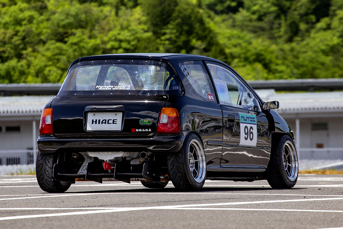 ポルシェやフェラーリが軽自動車に アオられる 衝撃 岡山に生息する伝説の トゥデイ の正体 Auto Messe Web の写真 自動車情報サイト 新車 中古車 Carview
