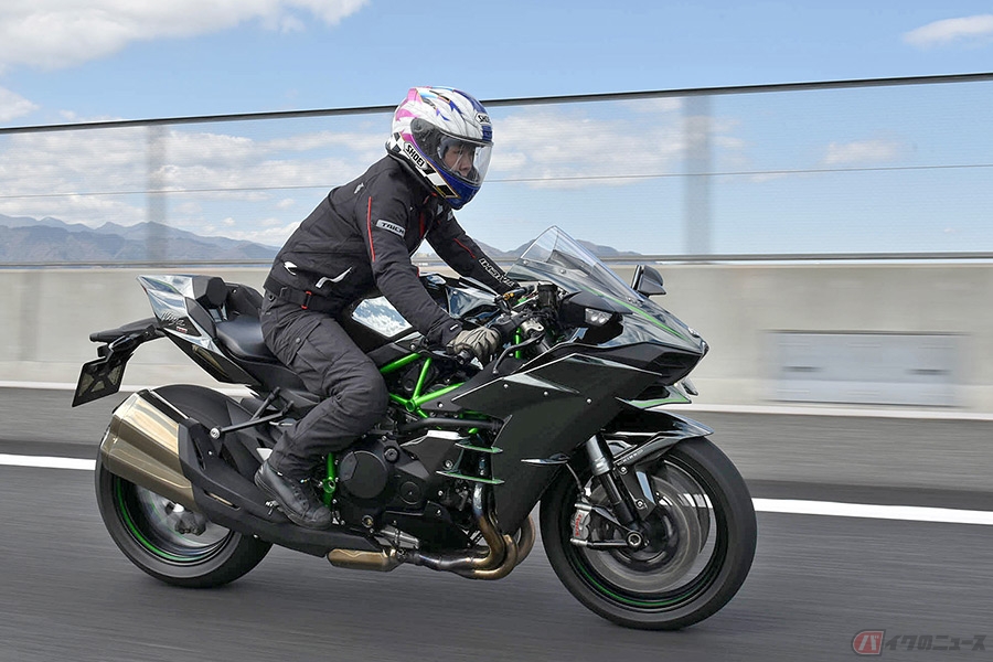 ようやく全貌が明らかに いまだからわかるカワサキ Ninja H2 H2r