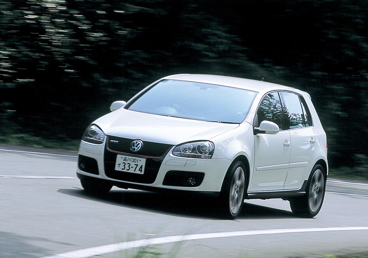 ヒットの法則214 ゴルフgtiとr32は同じスポーツモデルながら それぞれ独自の満足感があった Webモーターマガジン 自動車情報サイト 新車 中古車 Carview