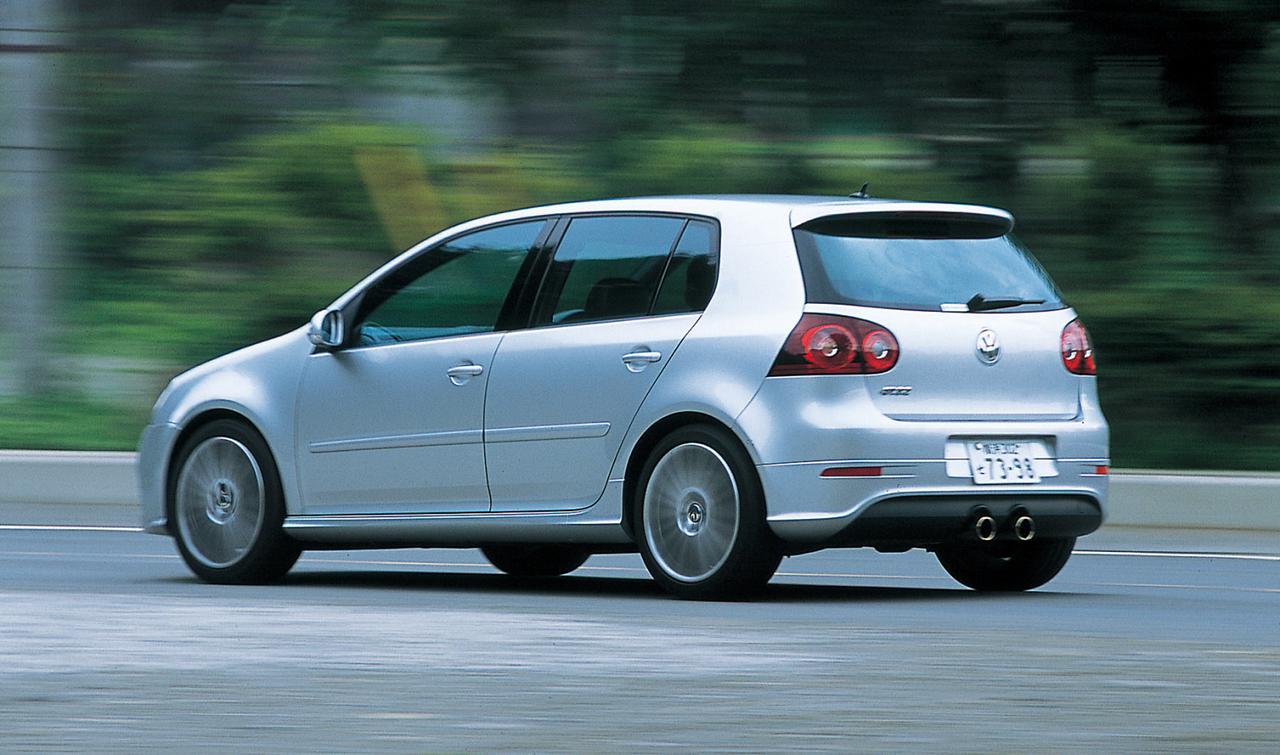 ヒットの法則214 ゴルフgtiとr32は同じスポーツモデルながら それぞれ独自の満足感があった Webモーターマガジン 自動車情報サイト 新車 中古車 Carview