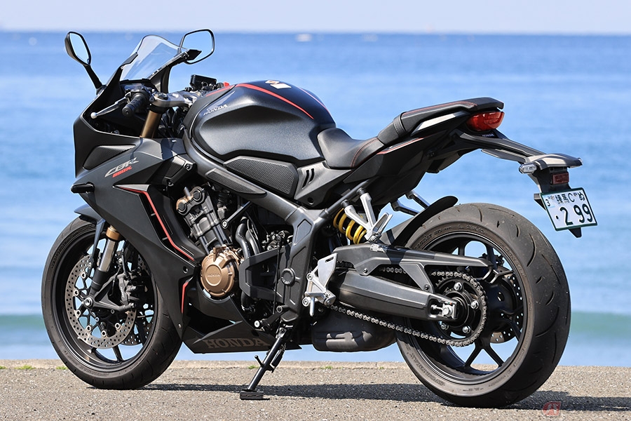 ホンダ Cbr650r の直4エンジンに思わず笑みがこぼれる ほどよいバランスのスーパースポーツモデルとは バイクのニュース 自動車情報サイト 新車 中古車 Carview