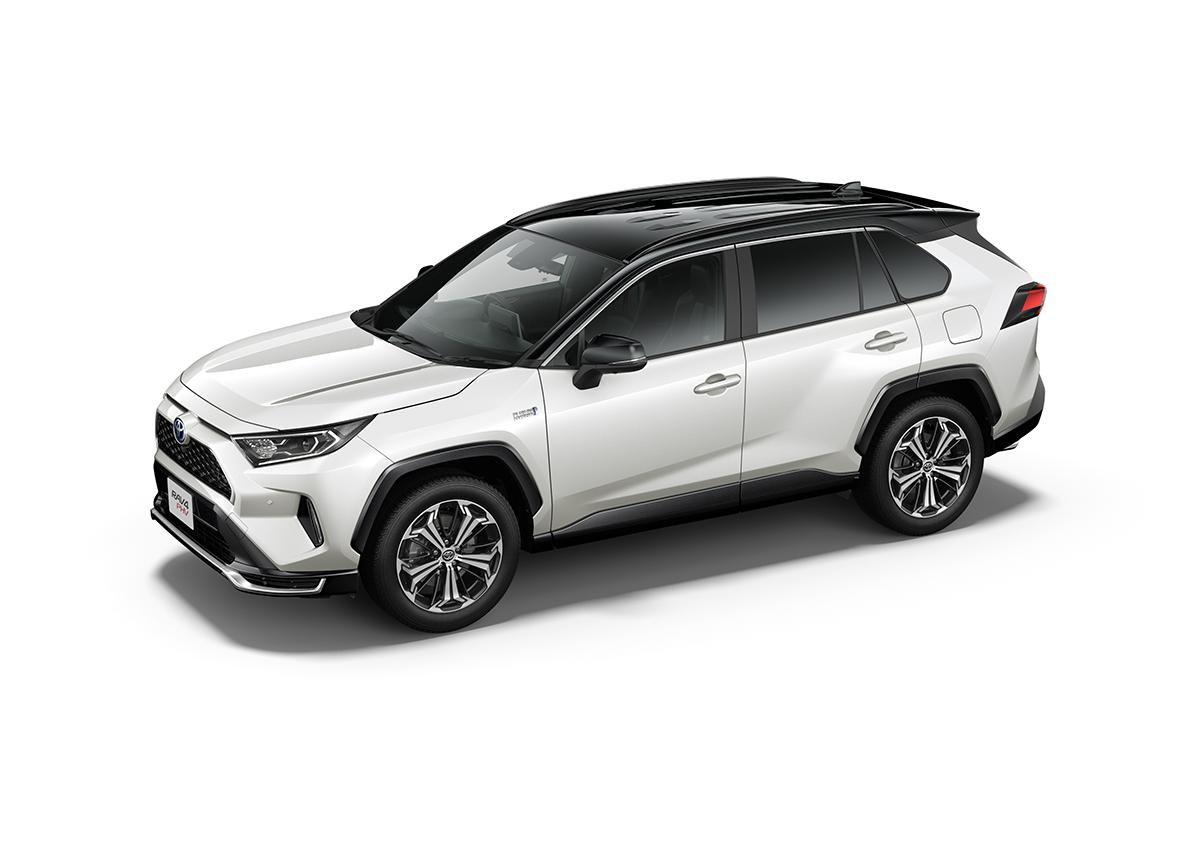 電気のみで最大95km走行可能 トヨタrav4にプラグインハイブリッドモデルが追加 Web Cartop 自動車情報サイト 新車 中古車 Carview