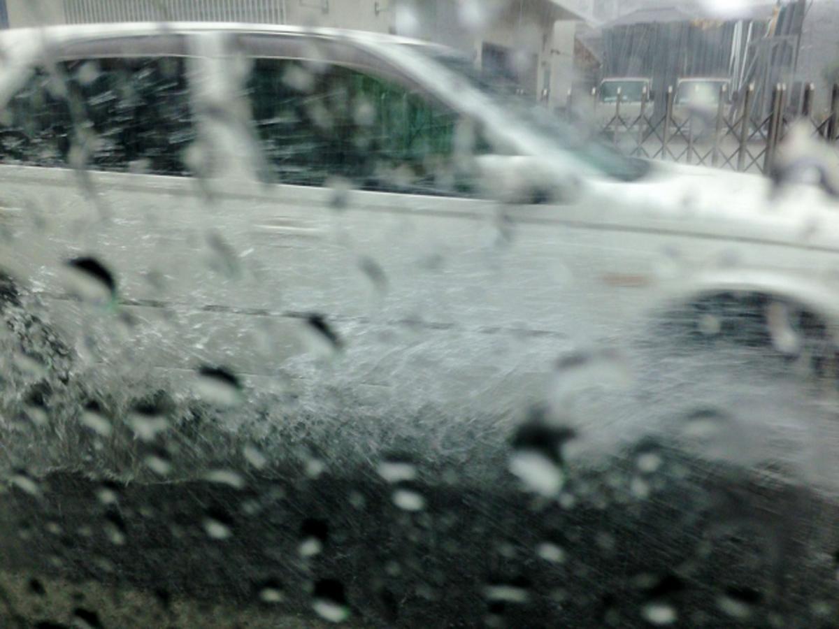 豪雨による 水没 には適用されるが 津波 は対象外なこと多し 自然災害で被災したクルマに車両保険が支払われない場合とは Web Cartop 自動車情報サイト 新車 中古車 Carview
