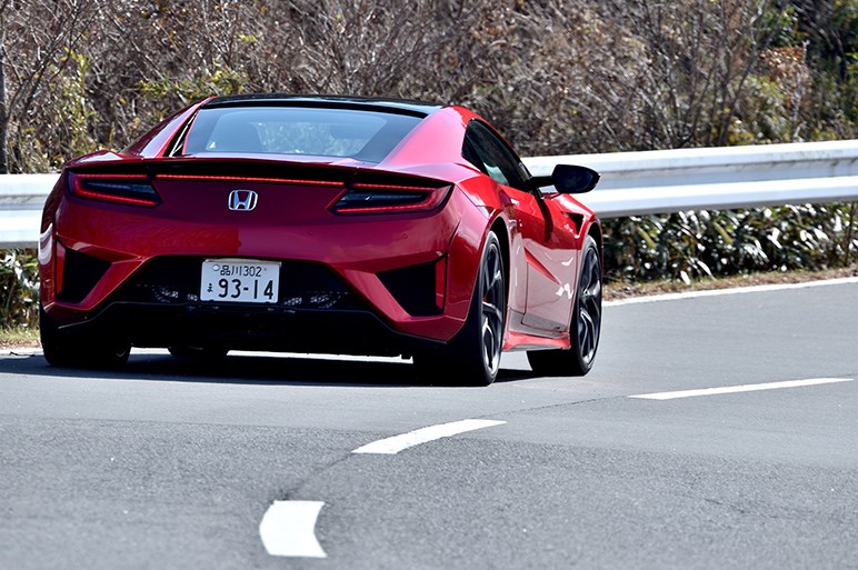 Nsx改良モデル試乗 見た目はほとんど変わらないが中身は相当良くなった Carview 自動車情報サイト 新車 中古車 Carview