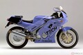 ヤマハの250cc4サイクル4気筒レーサーレプリカの本命「FZR250」が登場した日