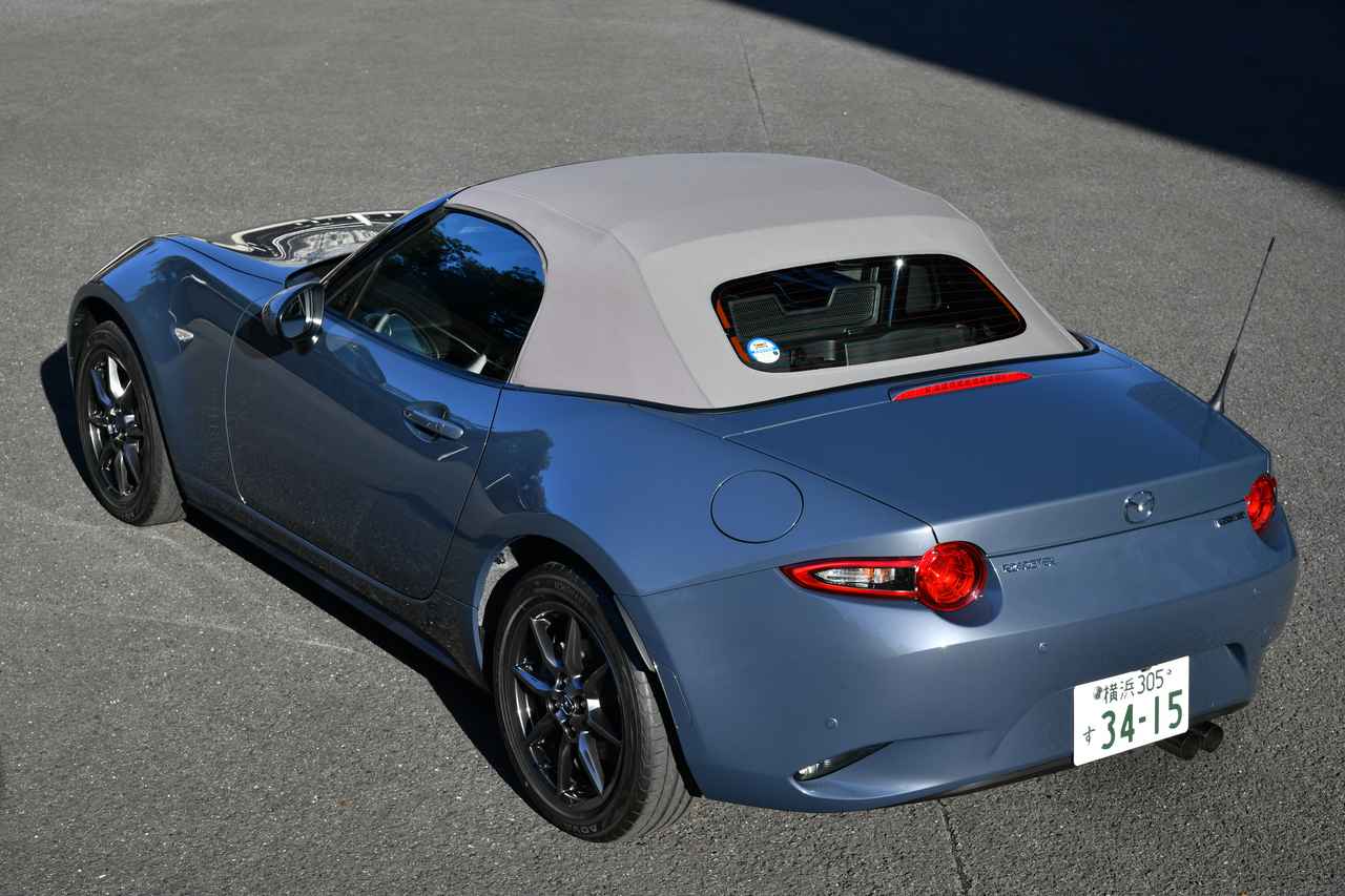 特別なロードスター Nd編 8 歴代ロードスター初のソフトトップカラーを採用した シルバートップ Webモーターマガジン 自動車情報サイト 新車 中古車 Carview
