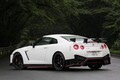 【なぜメーカーは新車状態でツライチにしない？】フェンダーとタイヤのすき間が大きいクルマが多いワケ