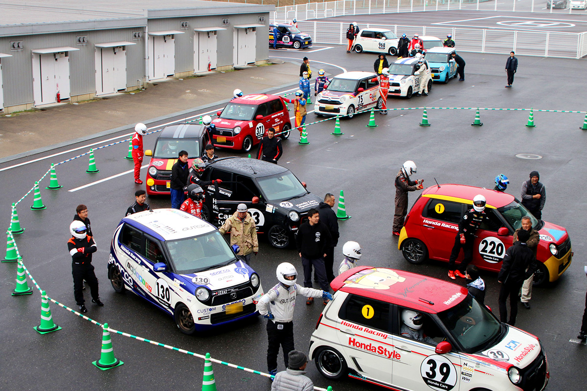 通勤に使えるオートマ軽自動車でf1と同じコースのレースに参戦してみた 面白すぎるその中身とは Auto Messe Web 自動車情報サイト 新車 中古車 Carview