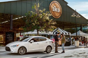 トヨタ、米でヤリスのセダンバージョンを発表。マツダ2ベースのOEM車