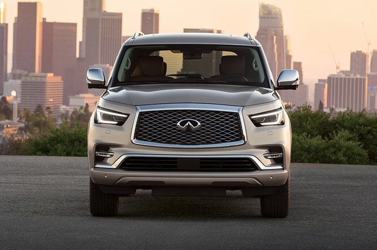 インフィニティの最上級suv 新型qx80公開 5 6リッターv8を搭載し400馬力を発揮 Carview 自動車情報サイト 新車 中古車 Carview