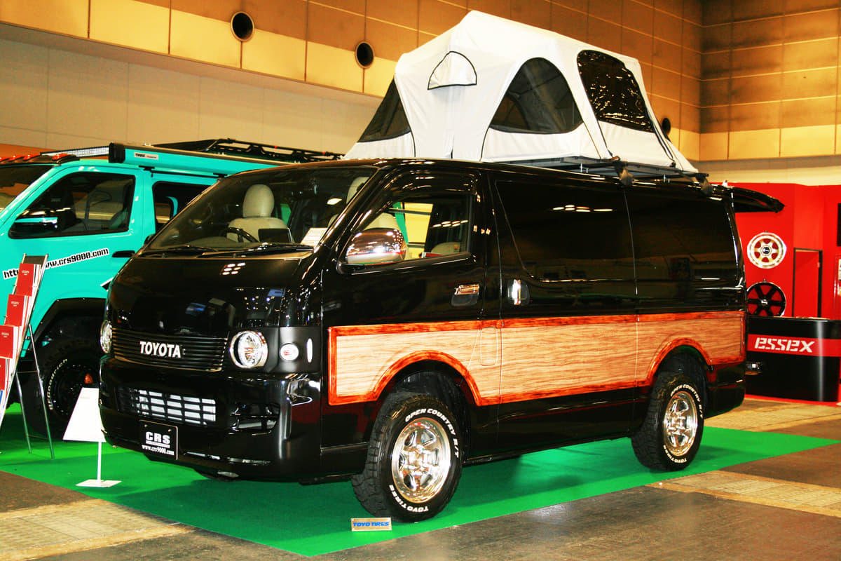 オシャレな バンライフ を支える 広大な空間を活かしたトヨタ ハイエースのコンプリートカーたち Auto Messe Web 自動車情報サイト 新車 中古車 Carview
