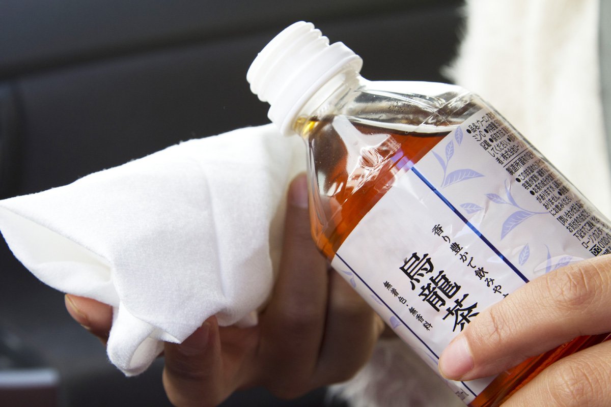 触った瞬間思わずうわっ ハンドルのベタベタを取り除く方法とは Web Cartop 自動車情報サイト 新車 中古車 Carview