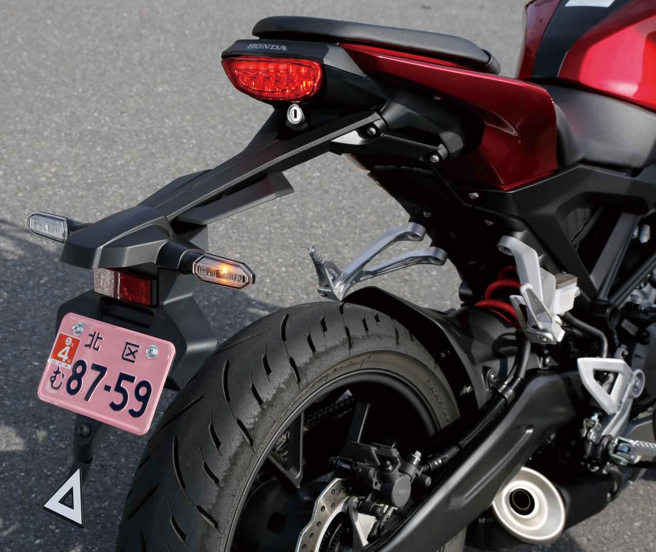 ホンダ Cb125r 試乗インプレッション クラスを超えた設計 装備でスポーツ走行も楽しめる原付二種 Webオートバイ 自動車情報サイト 新車 中古車 Carview