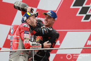 【MotoGP】ライダー移籍市場のウワサ。ドヴィツィオーゾとドゥカティは契約金が争点？