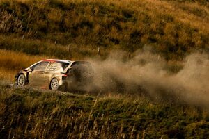 WRC：2018年未勝のトヨタ・ラトバラが優勝射程圏。「ハードに攻めたらフィーリングが改善」