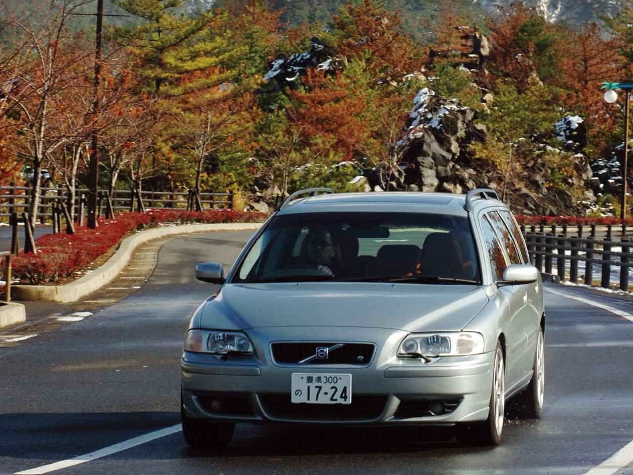 ヒットの法則152 ボルボ V70rの狙いは洗練されたステーションワゴン Webモーターマガジン 自動車情報サイト 新車 中古車 Carview