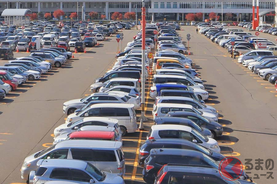 なぜ日本はバック駐車が多い 前向き駐車主流の海外とは異なる駐車場事情とは くるまのニュース 自動車情報サイト 新車 中古車 Carview