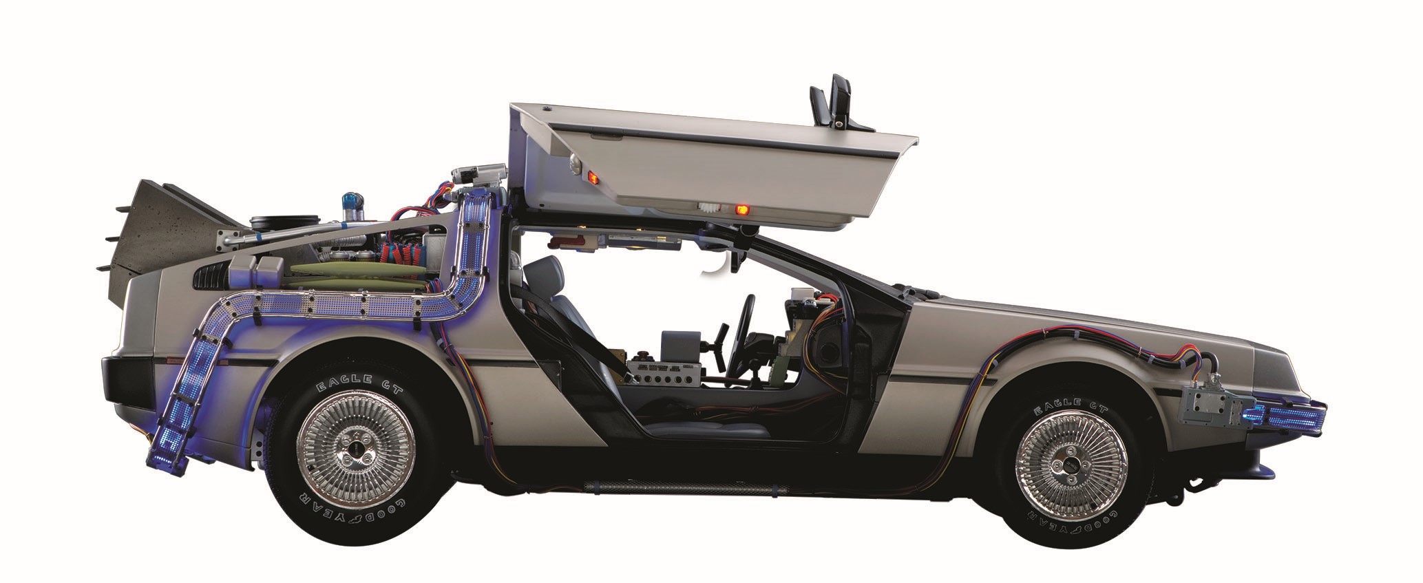デアゴスティーニが超リアルな バック トゥ ザ フューチャー デロリアン を発売 Web Cartop 自動車情報サイト 新車 中古車 Carview