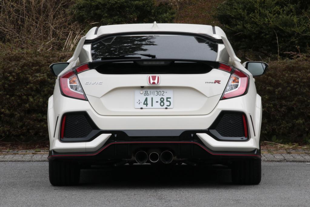 ホンダ シビック6速mt車比較試乗 タイプrは途轍もなく速いが ハッチバック6mtも充分に速く 楽しく 扱いやすい これはアコードユーロrの再来か Motorfan 自動車情報サイト 新車 中古車 Carview
