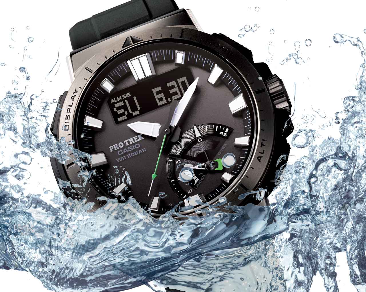 気圧防水 アウトドアで役立つ機能が満載 プロトレックの新型ソーラー電波腕時計 Prw 70 はライダーとも好相性 Webオートバイ 自動車情報サイト 新車 中古車 Carview