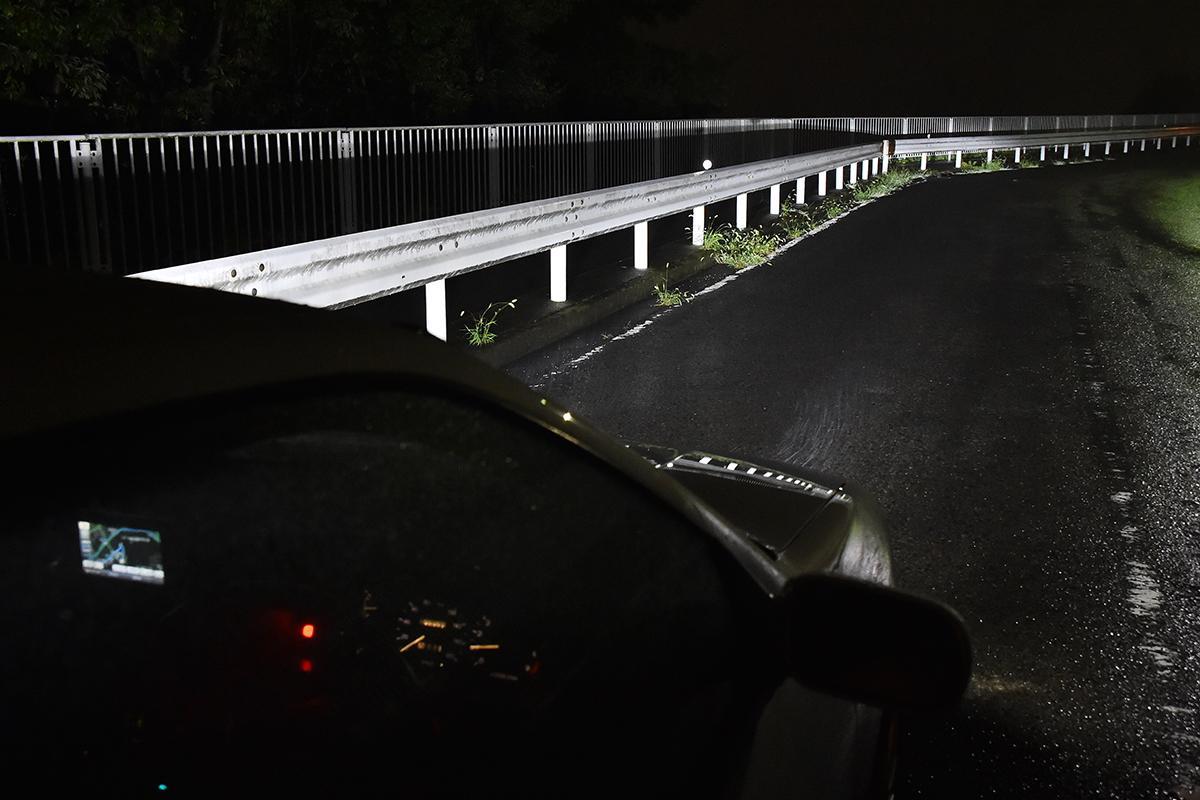 ハイビーム じゃない 最近のクルマのヘッドライトが眩しく感じられるワケ Web Cartop 自動車情報サイト 新車 中古車 Carview