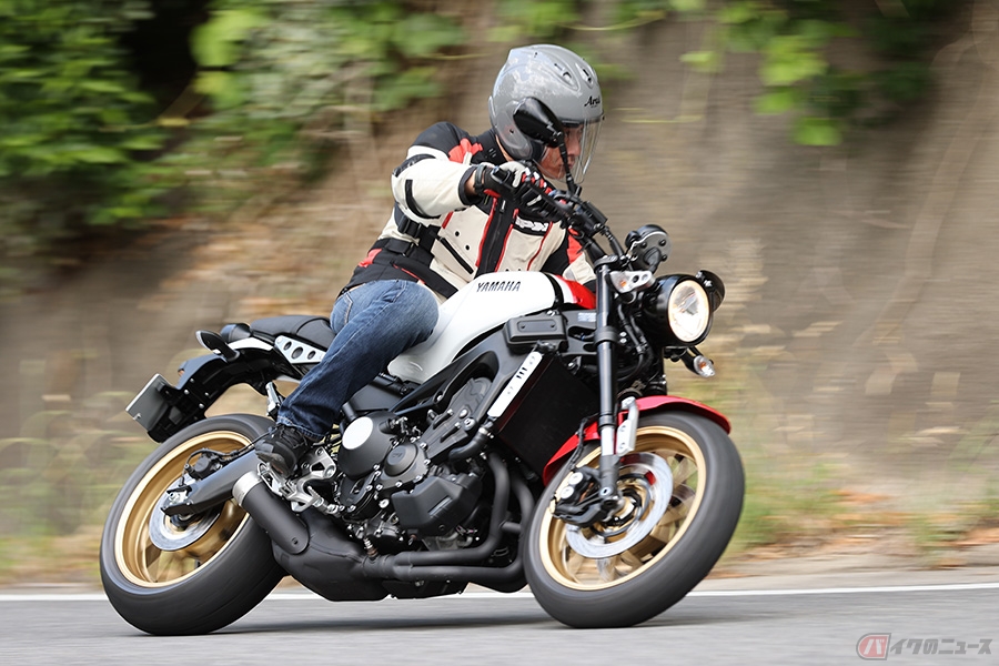 3気筒エンジンを搭載する ネオ レトロ スタイルのロードスポーツ ヤマハ Xsr900 の外観と走りは唯一無二 バイクのニュース 自動車情報サイト 新車 中古車 Carview