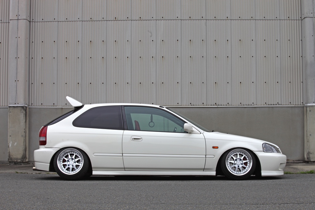 美しきek9シビックのスタンス仕様 オーナーのセンスが光る極低フォルム Web Option 自動車情報サイト 新車 中古車 Carview
