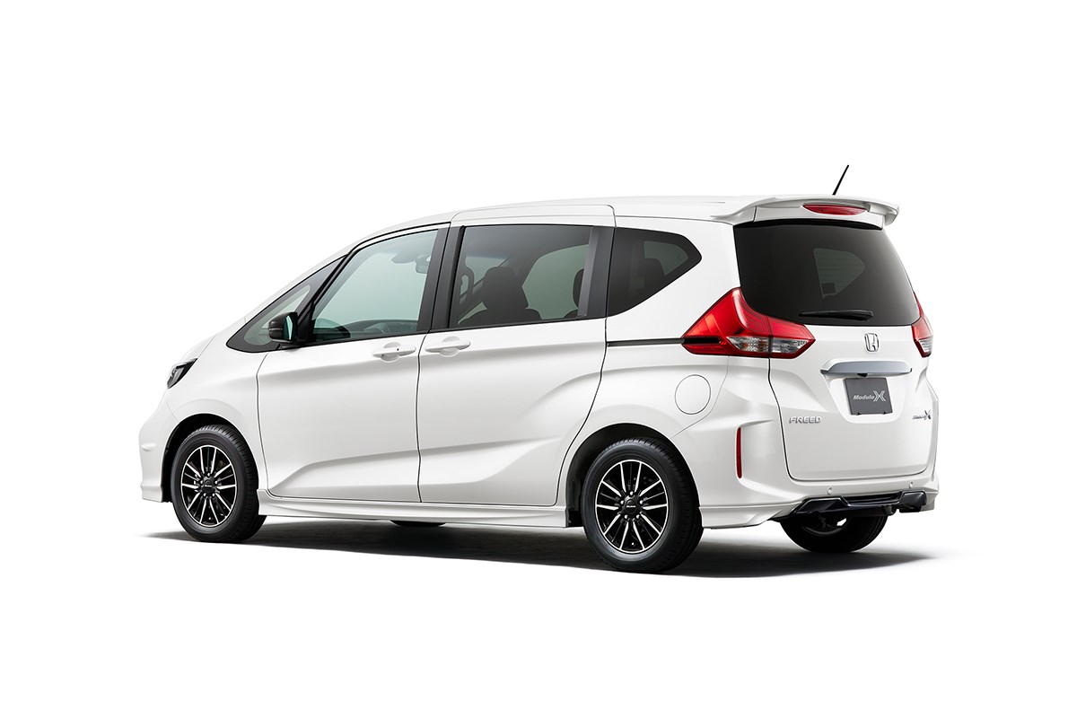 フリード モデューロ Xがmc 標準車と70万円の価格差は妥当なのか Carview 自動車情報サイト 新車 中古車 Carview