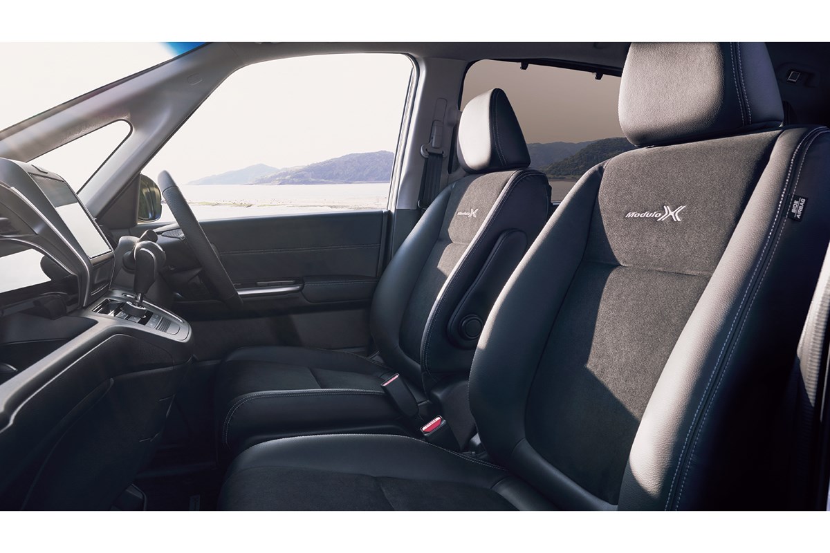 フリード モデューロ Xがmc 標準車と70万円の価格差は妥当なのか Carview 自動車情報サイト 新車 中古車 Carview